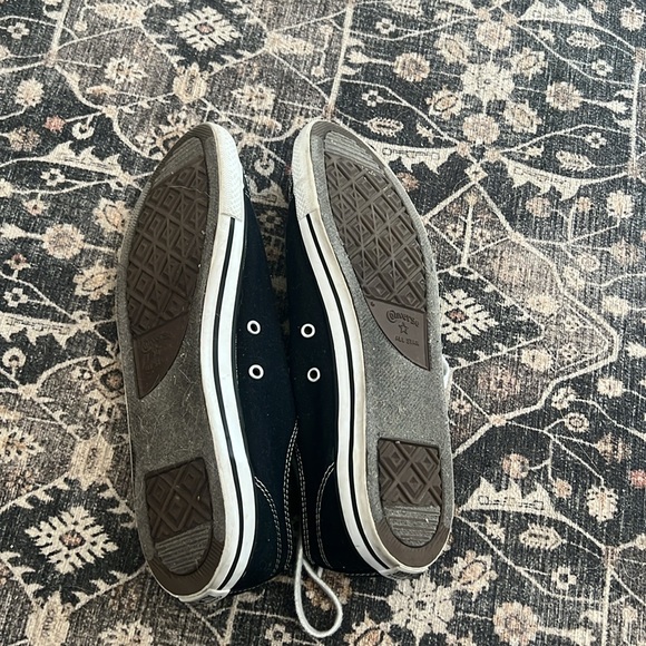 Converse - Picture 2 of 3